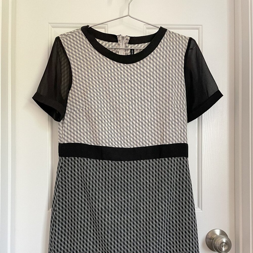 W118 by Walter Baker Black & White Striped Design, Silky Mini Dress, Size XS